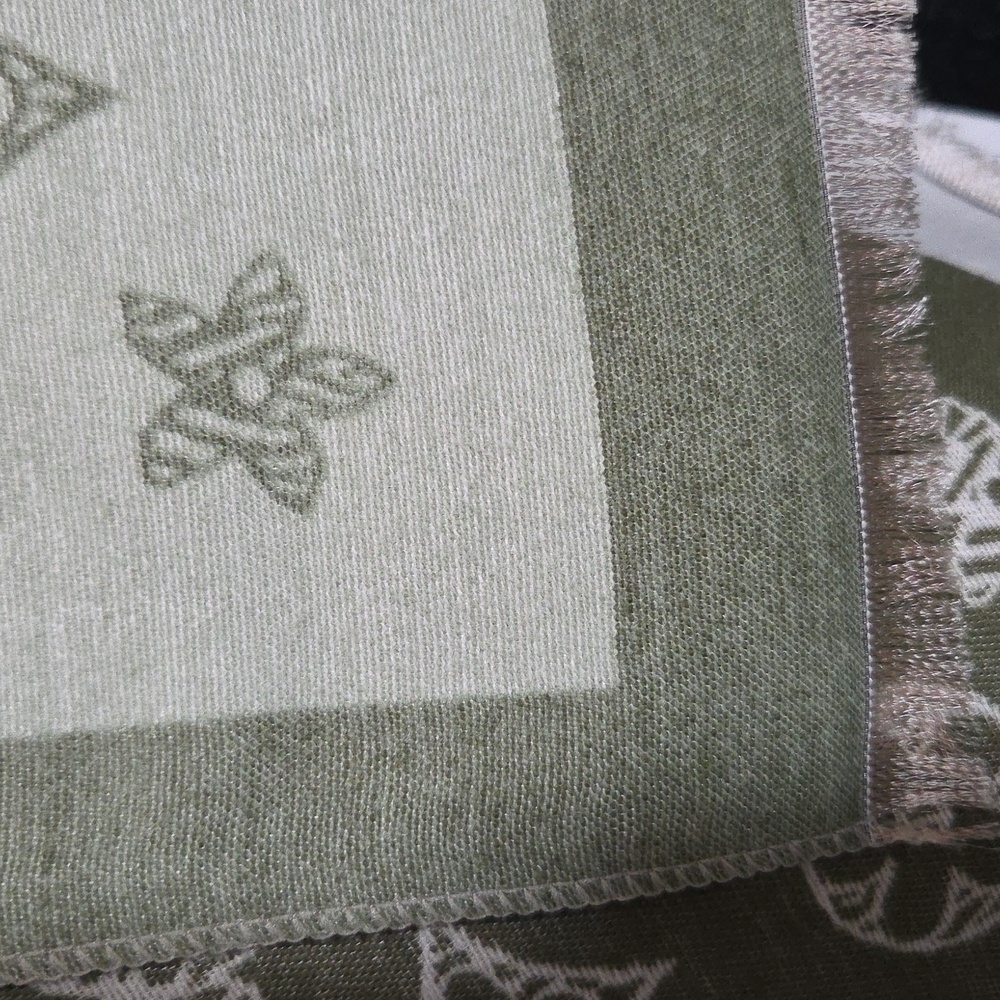 Fashion Scarf/Shawl NWOT - Picture 3 of 3